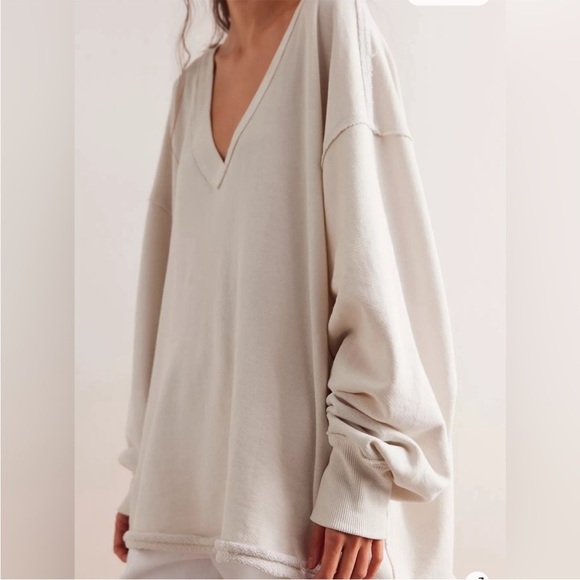Free People Tops - NWT Free People Venice V-neck Sweatshirt Grey Opal Small Oversized Boho Sweater